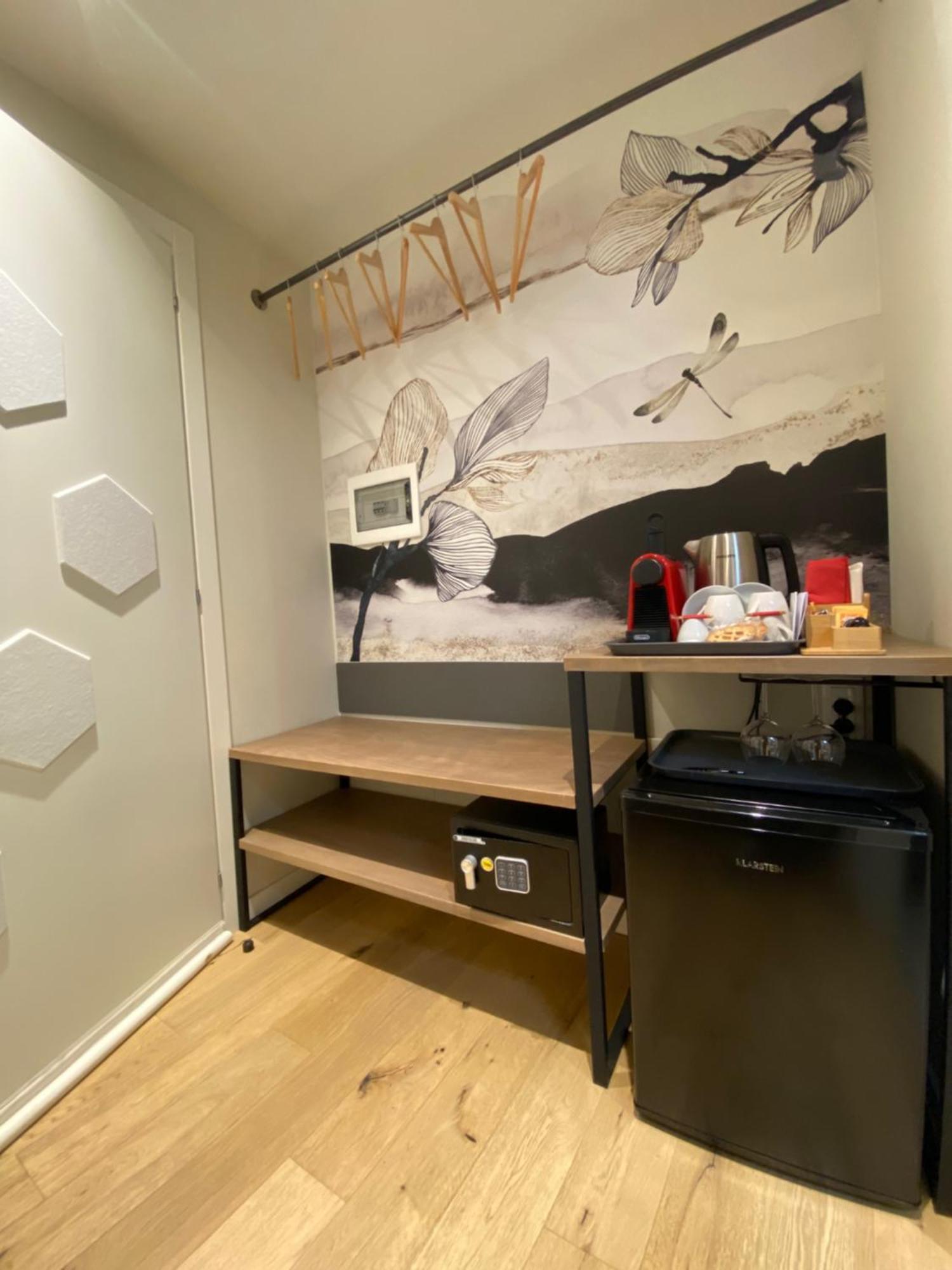 Malvezzi24 Boutique Rooms Desenzano del Garda Exterior photo