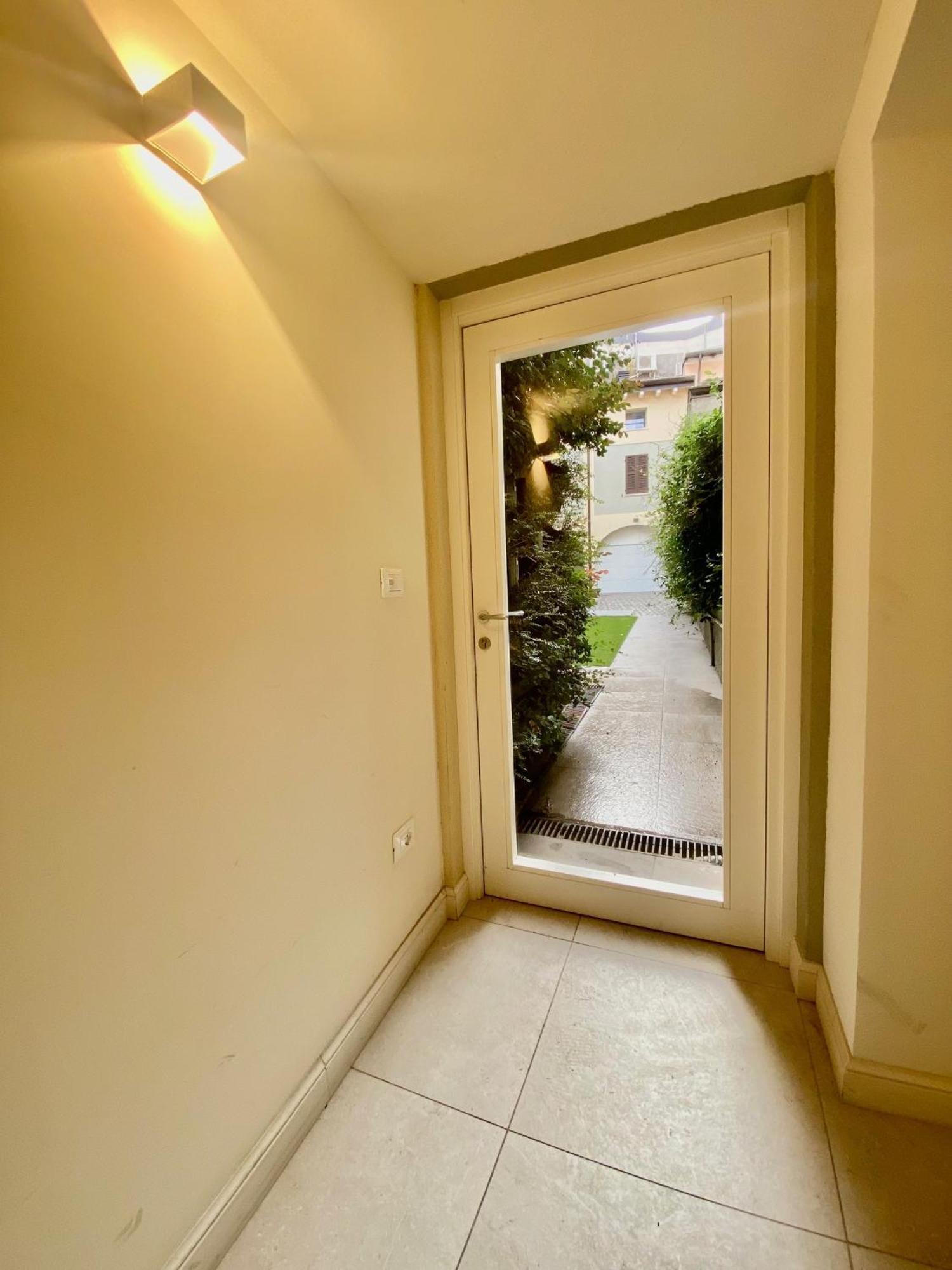Malvezzi24 Boutique Rooms Desenzano del Garda Exterior photo